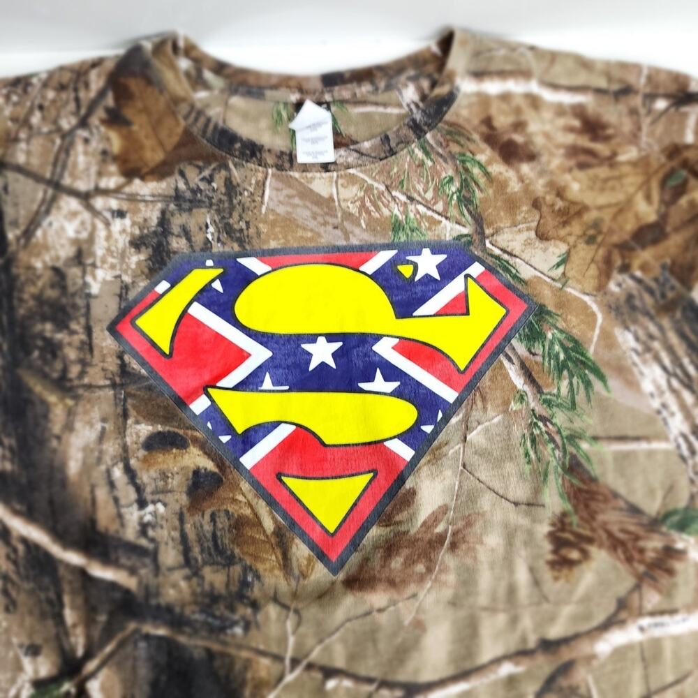 SUPERMAN Logo Hunting Woods Camo Short Sleeve Graphic Tee Shirt Men's Size 2XL